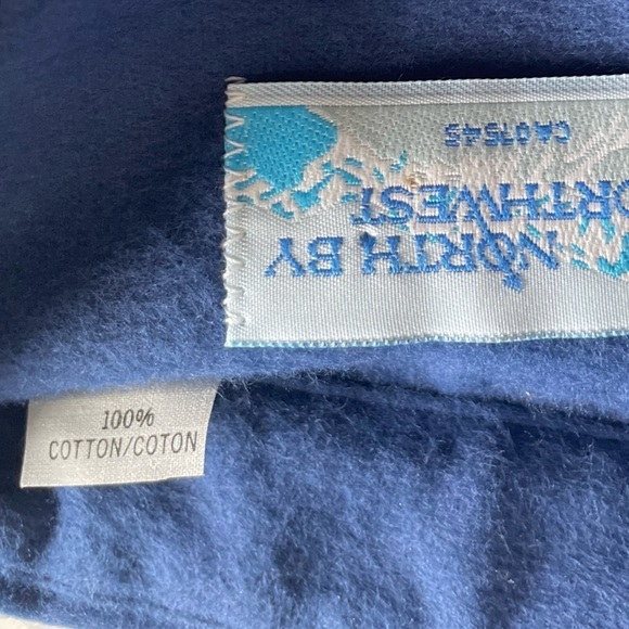 👚 Vintage North by NorthWest Blue Button-Down  Shirt - Women's Size Medium! 👚 - Picture 9 of 10